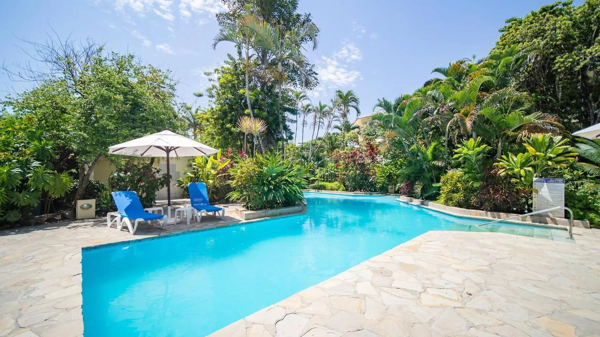 Room In Guest Room - 2Br Caribbean Condo In Cabarete Center 0*,  Доминиканская Республика